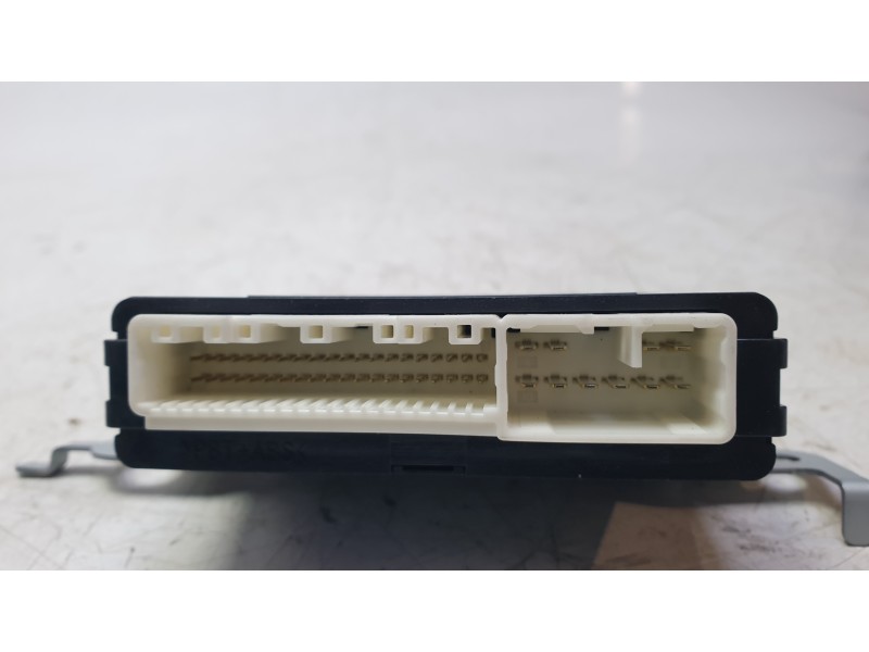 Recambio de modulo electronico para toyota corolla station wagon (_e21_) 2.0 hybrid (mzeh12) referencia OEM IAM 8922212010  