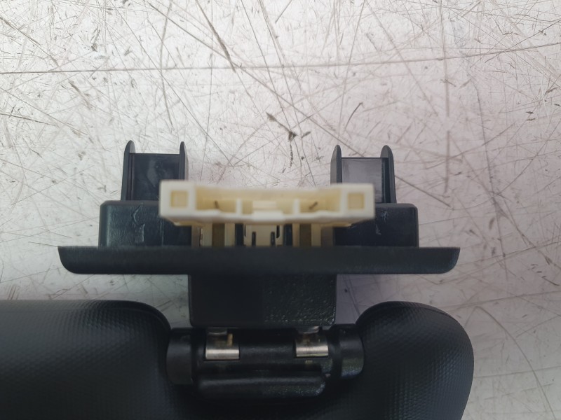 Recambio de parasol izquierdo para mercedes-benz clase a berlina (bm 177) a 200 d (117.112) referencia OEM IAM A1778106100  