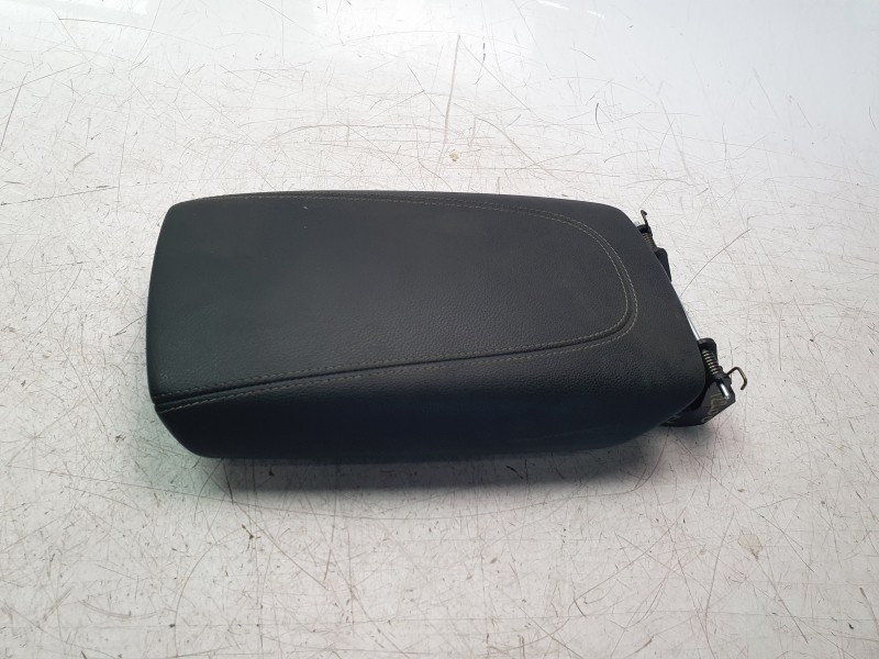 Recambio de apoyabrazos central para opel insignia b grand sport (z18) 2.0 (68) referencia OEM IAM 39200097  