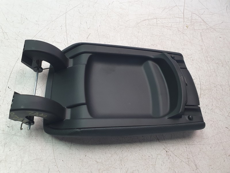 Recambio de apoyabrazos central para opel insignia b grand sport (z18) 2.0 (68) referencia OEM IAM 39200097  