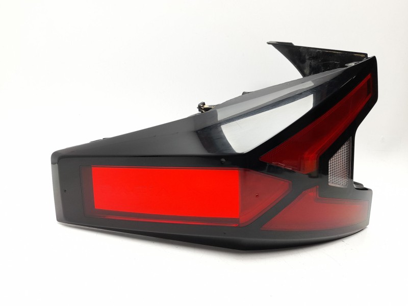 Recambio de piloto trasero izquierdo para dacia duster iii eco-g 100 essential referencia OEM IAM 265559174R  