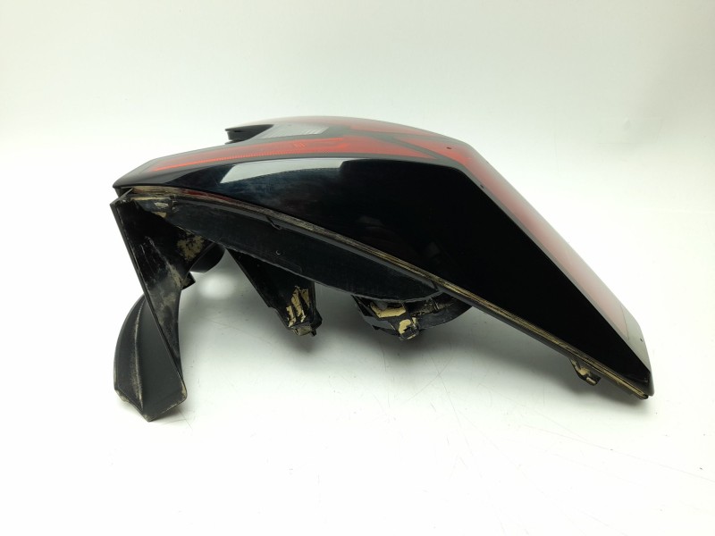 Recambio de piloto trasero izquierdo para dacia duster iii eco-g 100 essential referencia OEM IAM 265559174R  