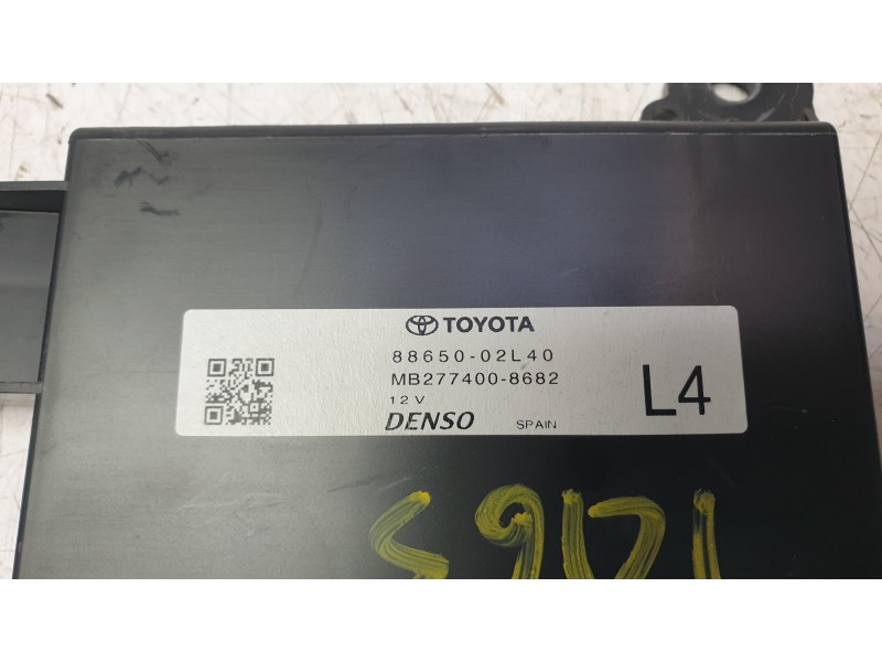 Recambio de modulo electronico para toyota corolla station wagon (_e21_) 2.0 hybrid (mzeh12) referencia OEM IAM 8865002L40  