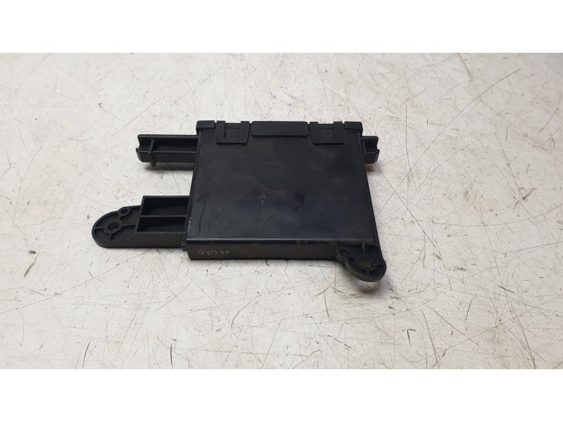 Recambio de modulo electronico para toyota corolla station wagon (_e21_) 2.0 hybrid (mzeh12) referencia OEM IAM 8865002L40  