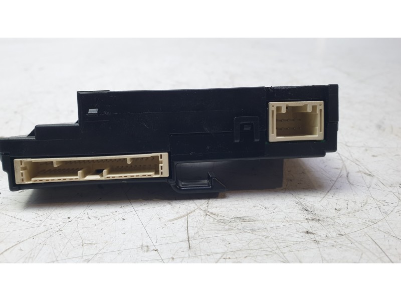 Recambio de sensor angulo volante para toyota corolla station wagon (_e21_) 2.0 hybrid (mzeh12) referencia OEM IAM 8924502120  