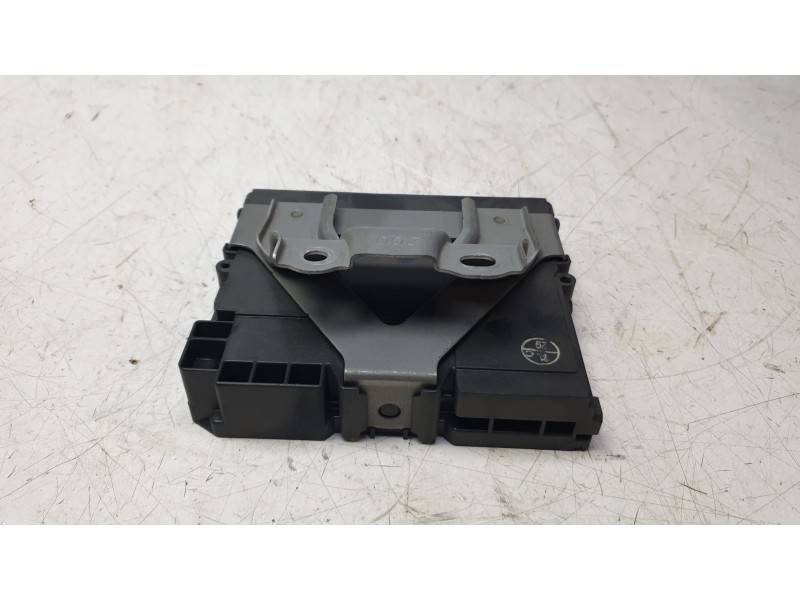 Recambio de modulo electronico para toyota corolla station wagon (_e21_) 2.0 hybrid (mzeh12) referencia OEM IAM 8674012041  