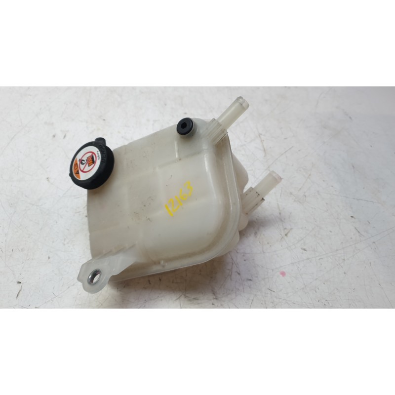 Recambio de deposito expansion para toyota corolla station wagon (_e21_) 2.0 hybrid (mzeh12) referencia OEM IAM 164A20T021  