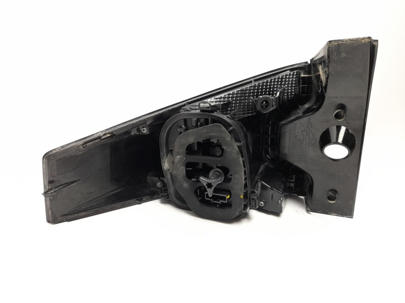 Recambio de piloto trasero derecho para dacia duster iii eco-g 100 essential referencia OEM IAM 265505416R  