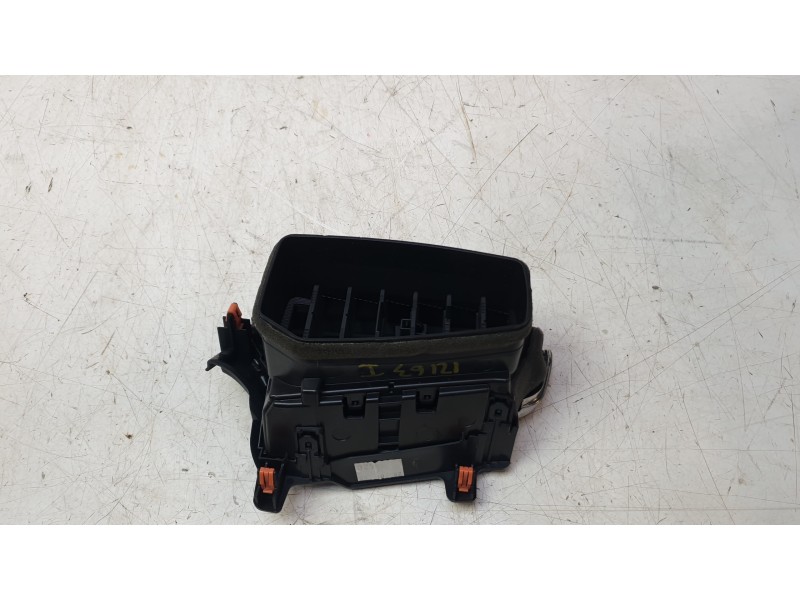 Recambio de rejilla aireadora para toyota corolla station wagon (_e21_) 2.0 hybrid (mzeh12) referencia OEM IAM 5566502040  