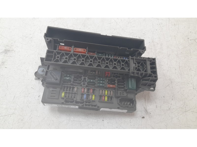 Recambio de caja reles / fusibles para bmw z4 roadster (e89) sdrive 23i referencia OEM IAM 9154970  