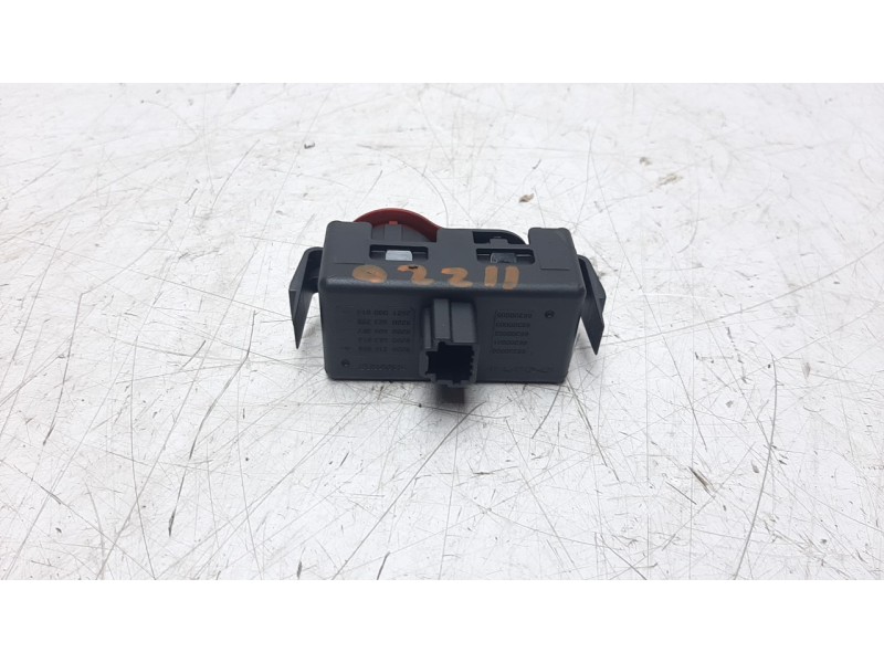 Recambio de warning para renault clio iii 1.5 dci diesel cat referencia OEM IAM 8200214896  