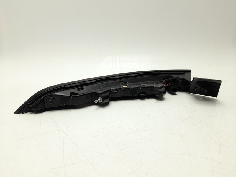 Recambio de piloto trasero derecho para hyundai kona 1.0 t-gdi referencia OEM IAM 92402BE003  