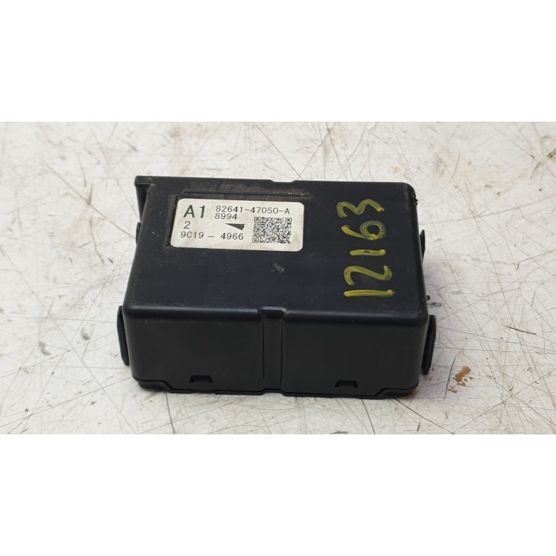Recambio de modulo electronico para toyota corolla station wagon (_e21_) 2.0 hybrid (mzeh12) referencia OEM IAM 8264147050A  