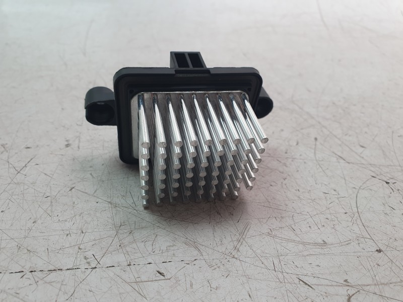 Recambio de resistencia calefaccion para opel insignia b grand sport (z18) 2.0 (68) referencia OEM IAM 13506208  