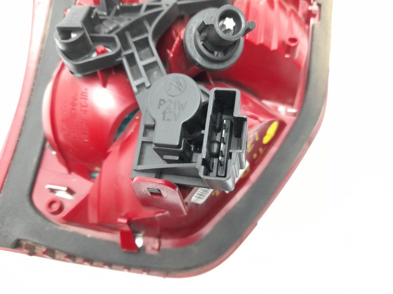 Recambio de piloto trasero derecho interior para citroën c5 iii break (rw_) 2.0 hdi 140 referencia OEM IAM 9671811380  