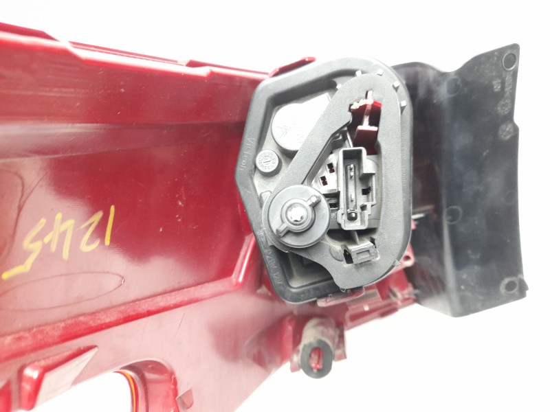 Recambio de piloto trasero derecho para citroën c5 iii break (rw_) 2.0 hdi 140 referencia OEM IAM 9681074080  