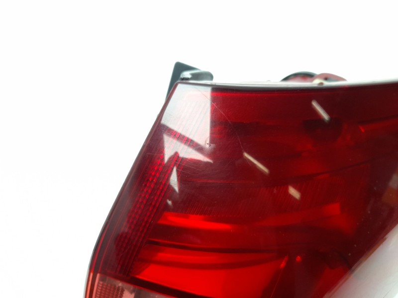 Recambio de piloto trasero derecho para citroën c5 iii break (rw_) 2.0 hdi 140 referencia OEM IAM 9681074080  