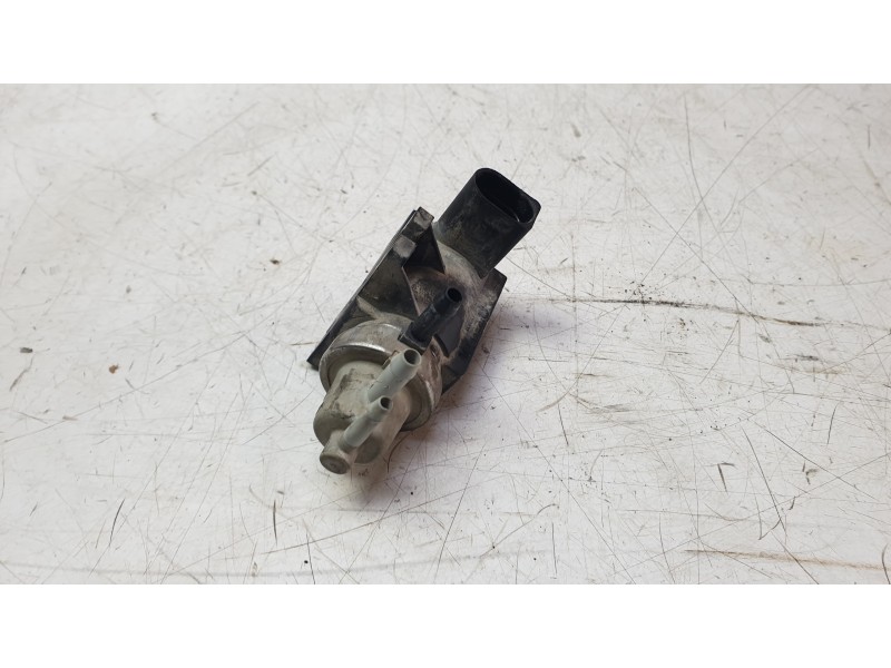 Recambio de valvula aire adicional para volkswagen golf iv (1j1) 1.9 tdi (2000-2008) 101cv 74kw 3p referencia OEM IAM 906627B  C
