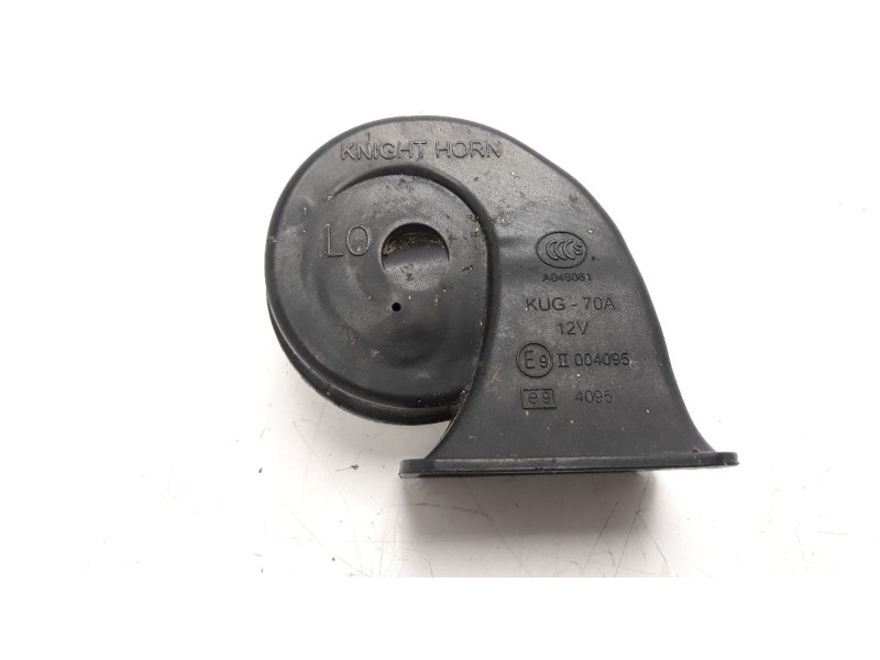 Recambio de claxon para mazda 3 berlina (bp) referencia OEM IAM KHU70A  