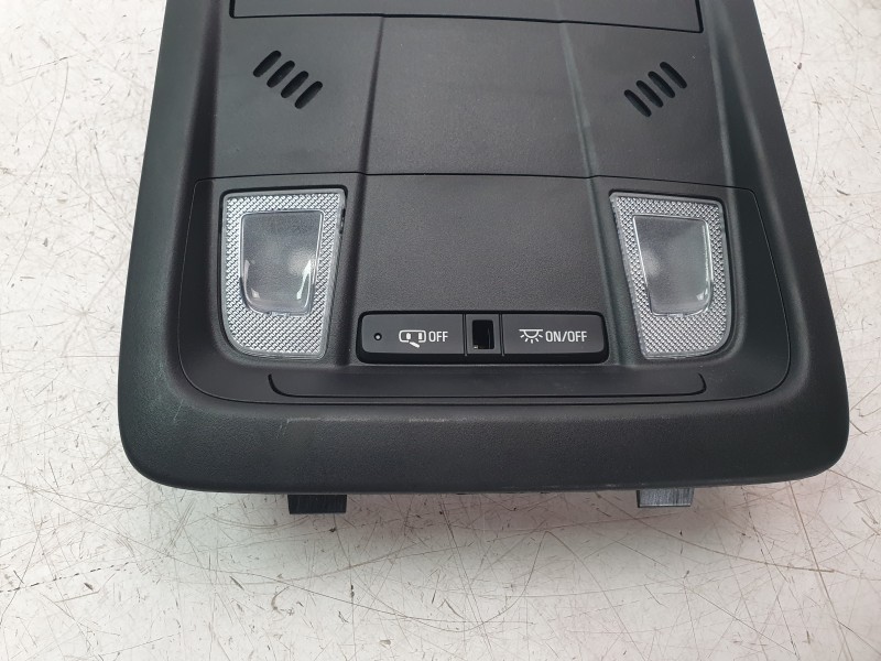 Recambio de luz interior para opel insignia b grand sport (z18) 2.0 (68) referencia OEM IAM 84422352  