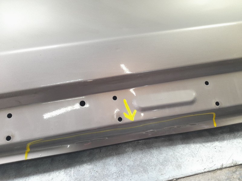 Recambio de puerta delantera izquierda para land rover discovery sport (l550) 2.0 d 4x4 referencia OEM IAM LR061283  