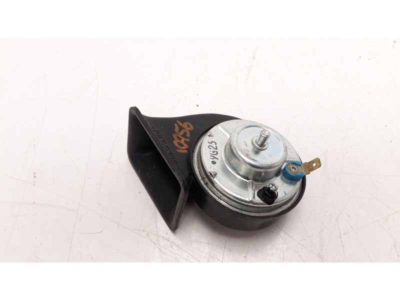 Recambio de claxon para mazda 3 berlina (bp) referencia OEM IAM KHU70A  
