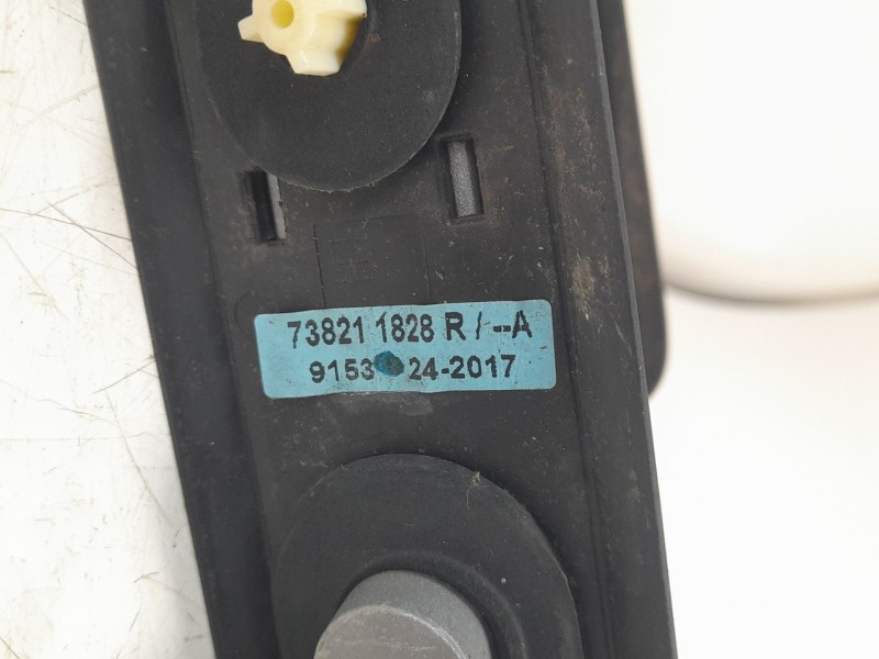 Recambio de barras techo para renault clio iv grandtour (kh_) 0.9 tce 90 referencia OEM IAM 738211828R  