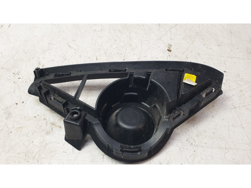 Recambio de moldura para hyundai i10 iii (ac3, ai3) 1.0 mpi referencia OEM IAM 86564K7000  