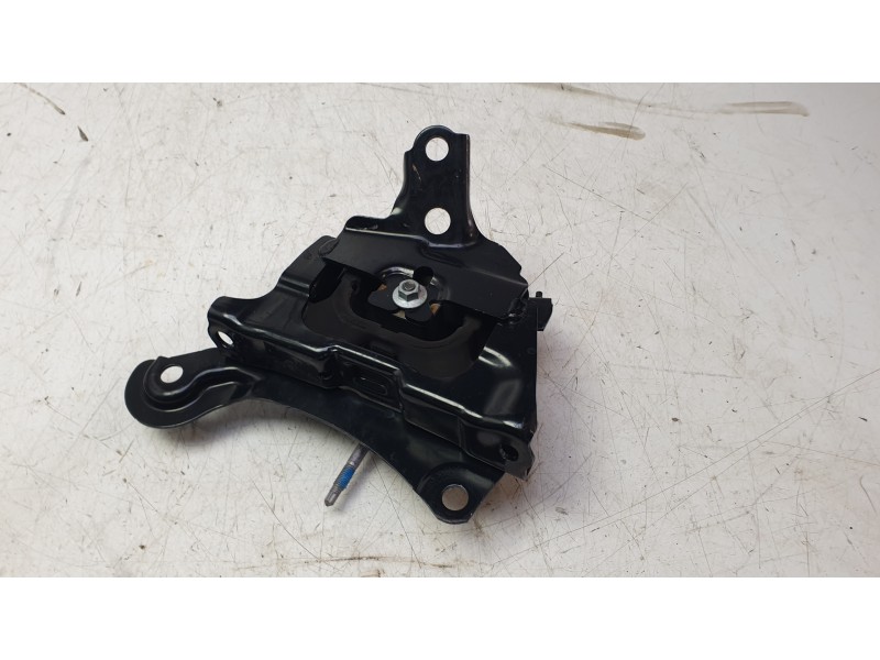 Recambio de soporte motor para toyota corolla station wagon (_e21_) 2.0 hybrid (mzeh12) referencia OEM IAM 123720T571  ZPSTY176