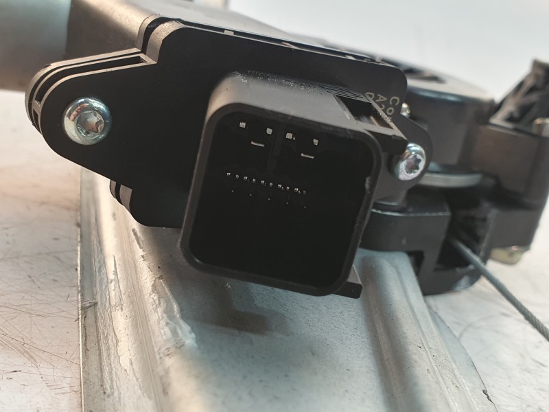 Recambio de elevalunas trasero izquierdo para opel insignia b grand sport (z18) 2.0 (68) referencia OEM IAM 39176507  