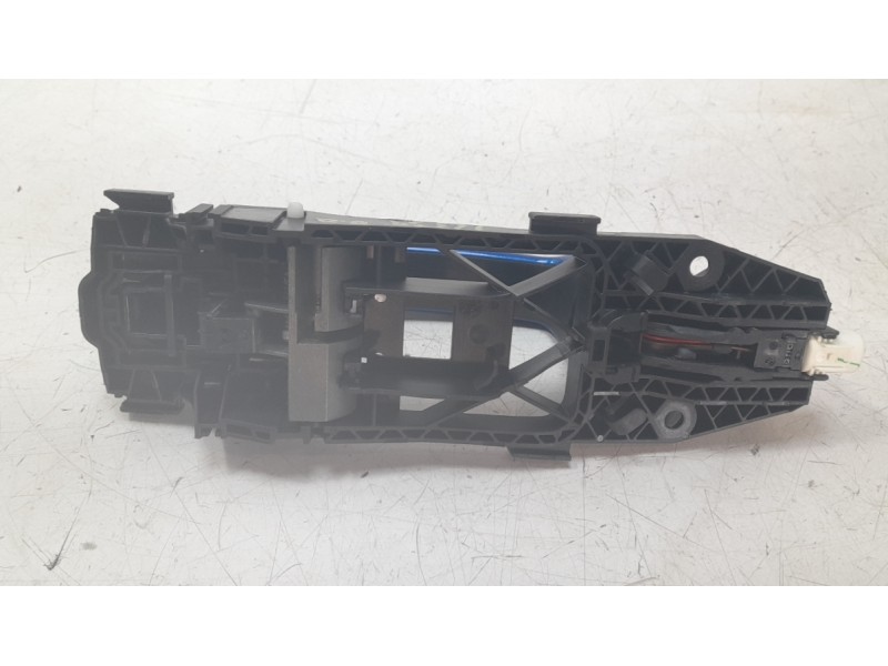 Recambio de maneta exterior delantera derecha para skoda enyaq iv suv (5az) 80x 4x4 referencia OEM IAM 8Y0839240A  