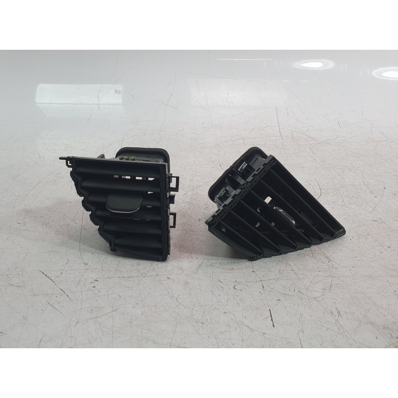 Recambio de aireador central para opel insignia b grand sport (z18) 2.0 (68) referencia OEM IAM 39017311 / 39017312  