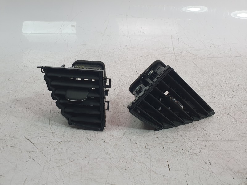 Recambio de aireador central para opel insignia b grand sport (z18) 2.0 (68) referencia OEM IAM 39017311 / 39017312  