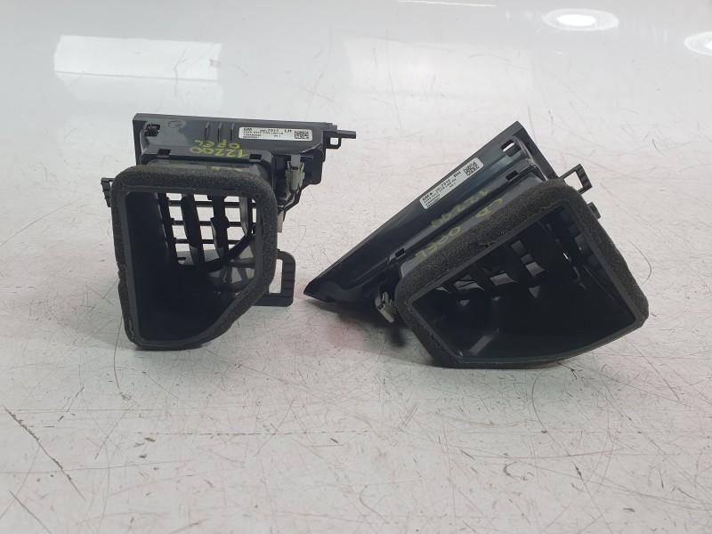 Recambio de aireador central para opel insignia b grand sport (z18) 2.0 (68) referencia OEM IAM 39017311 / 39017312  