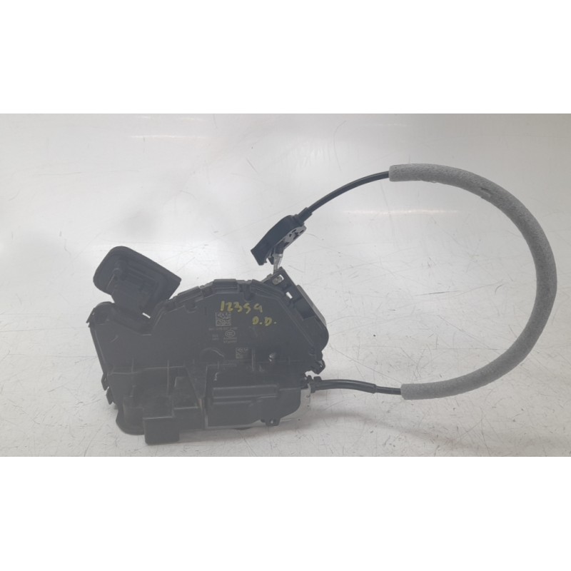 Recambio de cerradura puerta delantera derecha para skoda enyaq iv suv (5az) 80x 4x4 referencia OEM IAM 5TB837016D B6E5TB837016E