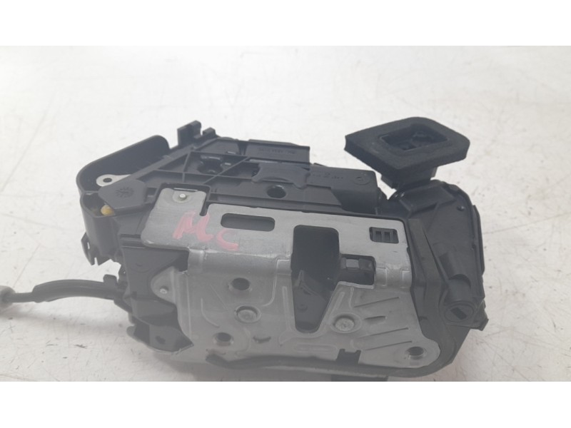 Recambio de cerradura puerta delantera derecha para skoda enyaq iv suv (5az) 80x 4x4 referencia OEM IAM 5TB837016D B6E5TB837016E