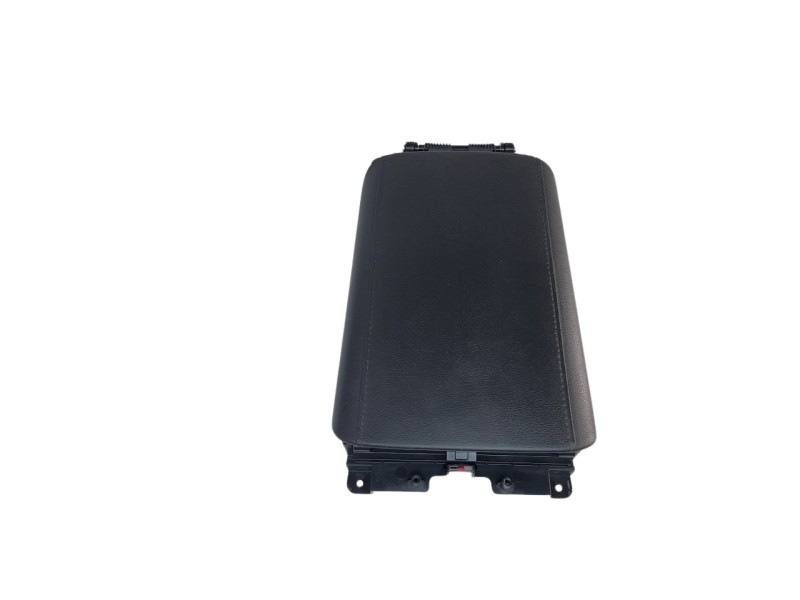 Recambio de apoyabrazos central para hyundai tucson referencia OEM IAM 84660N7100NNB  