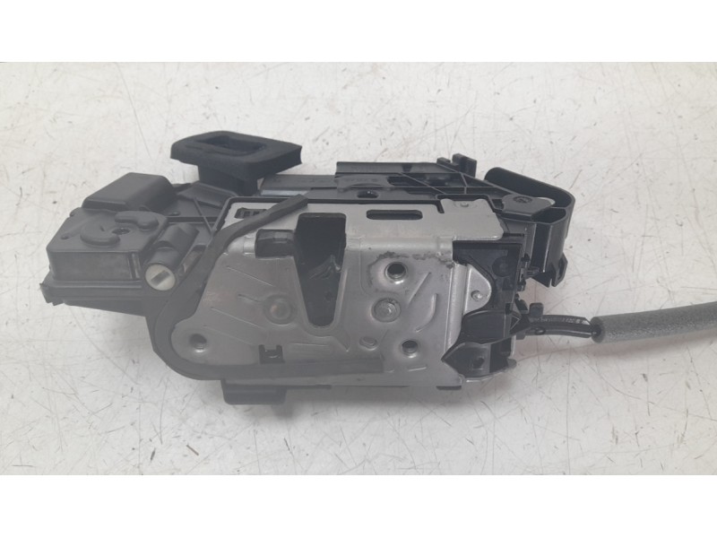 Recambio de cerradura puerta trasera izquierda para skoda enyaq iv suv (5az) 80x 4x4 referencia OEM IAM 5TA839015AA  