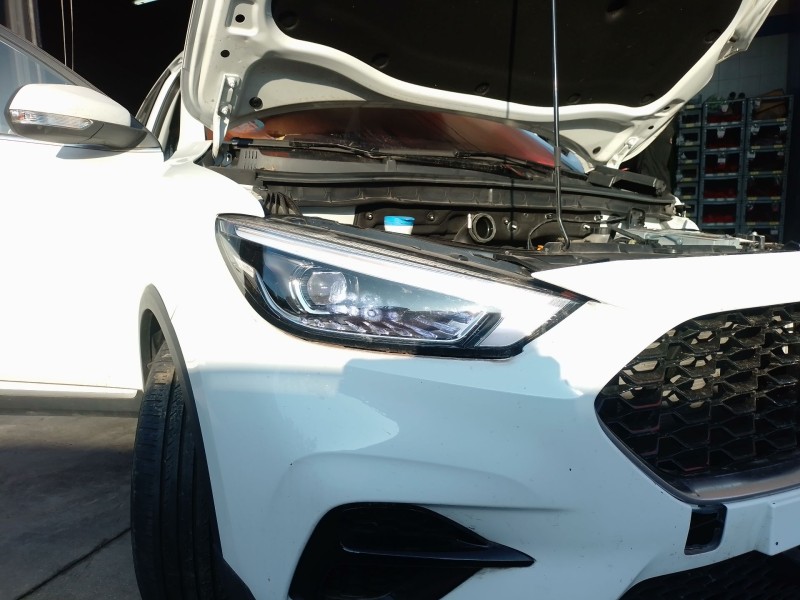 Recambio de faro derecho para mg zs suv (azs1) 1.5 vti referencia OEM IAM   