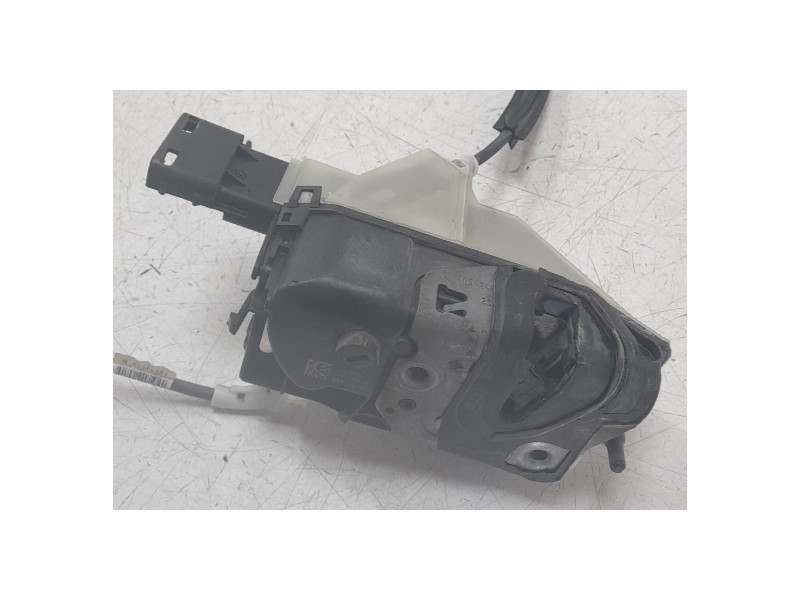 Recambio de cerradura puerta delantera derecha para opel combo furgoneta/monovolumen (k9) 1.5 d referencia OEM IAM 9816343380  