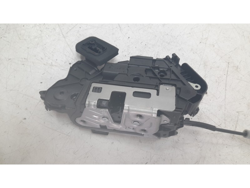 Recambio de cerradura puerta delantera izquierda para seat ateca (kh7, khp) 1.5 tsi referencia OEM IAM 5TB837015E  