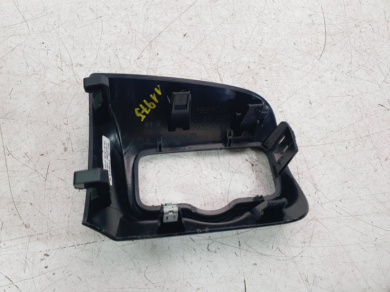 Recambio de moldura para mercedes-benz clase a berlina (bm 177) a 200 d (117.112) referencia OEM IAM A1776809700  