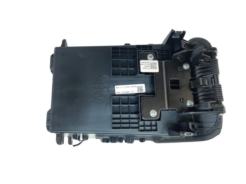 Recambio de apoyabrazos central para hyundai tucson referencia OEM IAM 84660N7100NNB  