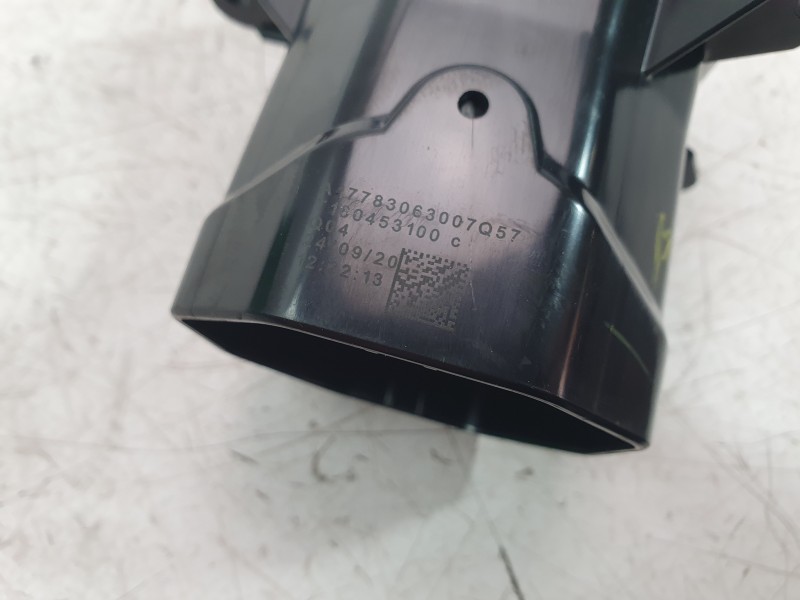 Recambio de aireador central izquierdo para mercedes-benz clase a berlina (bm 177) a 200 d (117.112) referencia OEM IAM A1778306