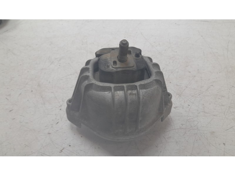 Recambio de soporte motor derecho para bmw z4 roadster (e89) sdrive 23i referencia OEM IAM 6768852  