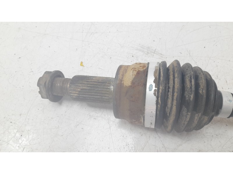 Recambio de transmision trasera izquierda para land rover discovery sport (l550) 2.0 d 4x4 referencia OEM IAM LR161703  T78763/R