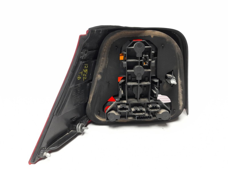 Recambio de piloto trasero derecho para volkswagen golf iv (1j1) 1.9 tdi (2000-2008) 101cv 74kw 3p referencia OEM IAM 1J6945096T