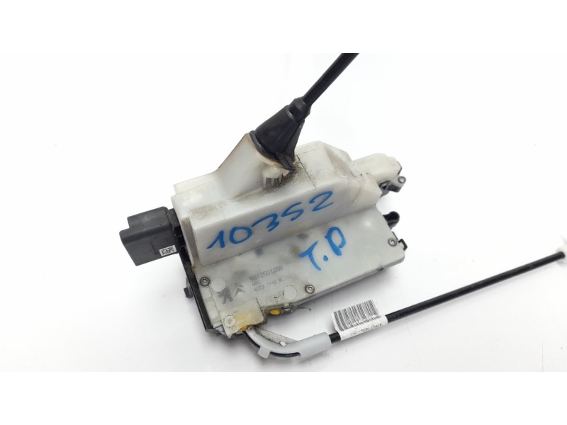 Recambio de cerradura puerta trasera izquierda para peugeot 208 1.2 16v vti referencia OEM IAM 9812501280  