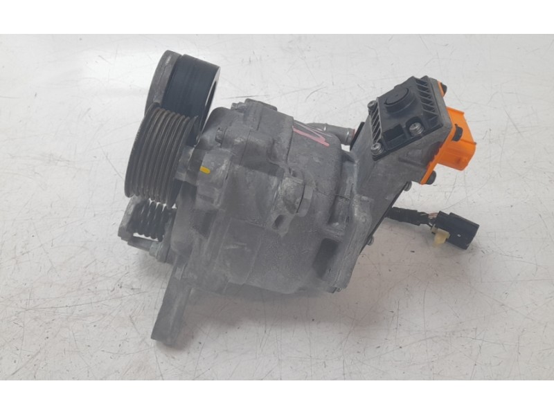 Recambio de alternador para kia niro ii (sg2) 1.6 gdi hybrid referencia OEM IAM 3739003920  