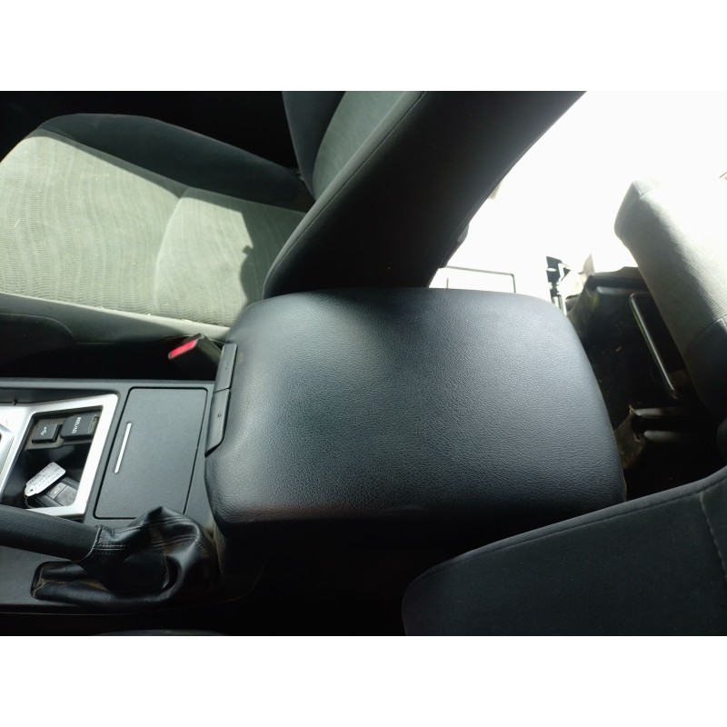 Recambio de apoyabrazos central para toyota land cruiser prado (_j15_) 2.8 d-4d (gdj155, gdj150) referencia OEM IAM   